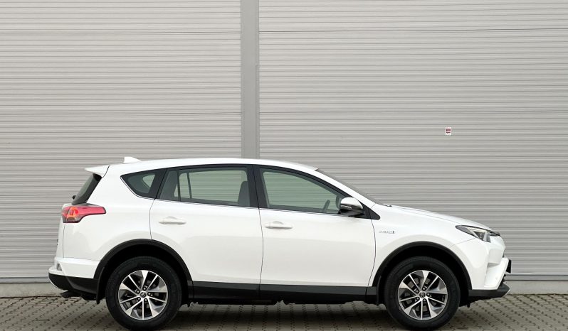 
								2017 Toyota RAV4 2.5 4×4 Hybrid Edition full									