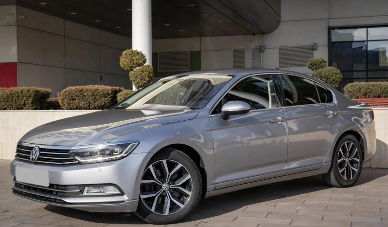 
								2018 Volkswagen Passat 1.4 TSI BlueMotion DSG Highline full									